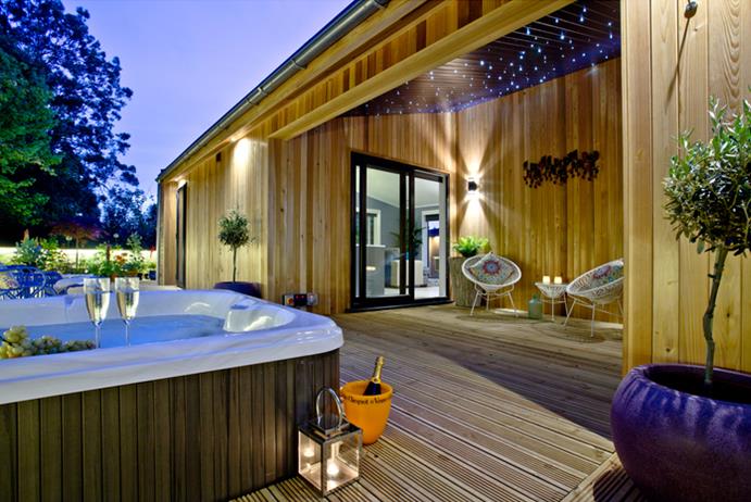 Retreat Homes & Lodges